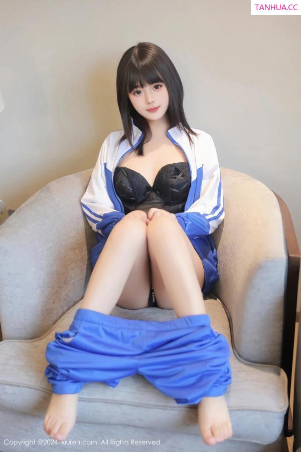   [XiuRen]高清写真图 2024.06.04 No.8648 徐若兮 美臀性感第12张图片